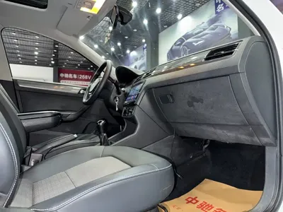 Volkswagen Santana 2018, 120000 км, за 20800 CNY - фото 21
