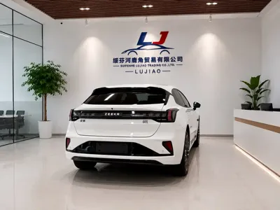 Zeekr 001 2025, 3800 км, за 229000 CNY