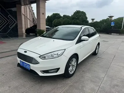 Ford Focus · 2015 год