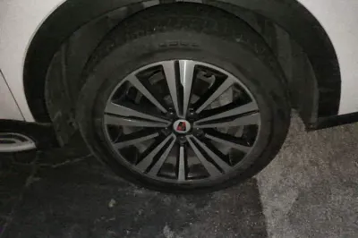 Roewe RX5 2019, 69900 км, за 36423.52 CNY - фото 8