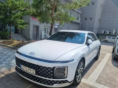 Hyundai Grandeur 2024, 38000 км, за 31330000 KRW