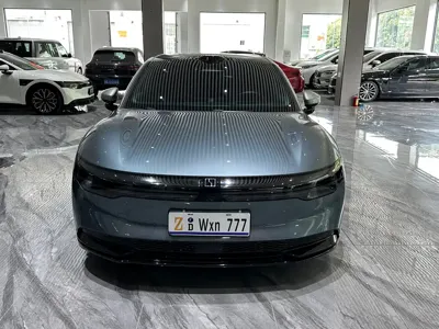 Zeekr 007 2024, 52000 км, за 145800 CNY