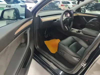 Tesla Model Y 2023, 93000 км, за 168700 CNY - фото 12