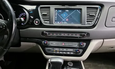 Kia Canival 2018, 206929 км, за 9000000 KRW - фото 17