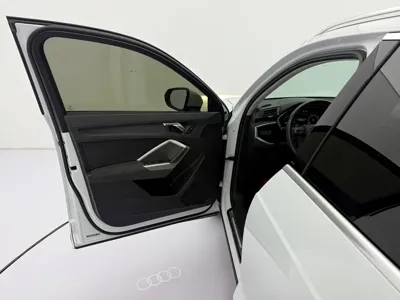 Audi Q3 2022, 35000 км, за 182000 CNY - фото 19