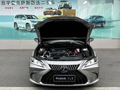 Lexus ES 2021, 55000 км, за 148000 CNY
