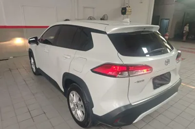 Toyota Corolla Cross 2023, 15300 км, за 90569.34 CNY