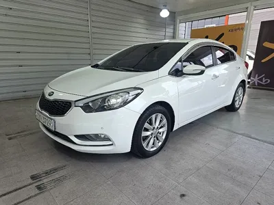 Kia K3 · 2015 год