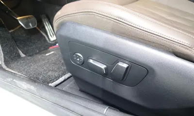 BMW 5-Series 2024, 29320 км, за 57800000 KRW - фото 32