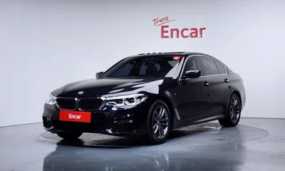 BMW 5-Series · 2018 год