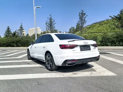 Audi A4L 2022, 20000 км, за 139000 CNY