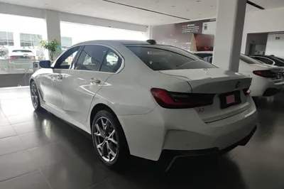 BMW i3 2022, 69300 км, за 142838.93 CNY - фото 4