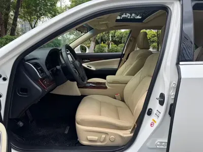 Toyota Crown 2017, 70000 км, за 113000 CNY - фото 6