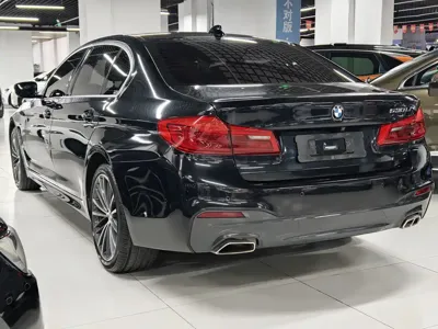 BMW 5 Series 2020, 70700 км, за 159800 CNY