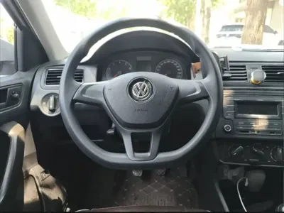 Volkswagen Santana 2017, 43700 км, за 25299 CNY - фото 15