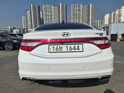 Hyundai Grandeur 2015, 160511 км, за 8300000 KRW