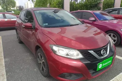 Nissan Tiida 2016, 70500 км, за 48238.39 CNY