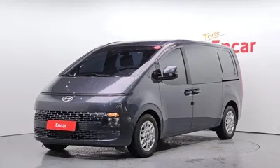 Hyundai Staria · 2025 год