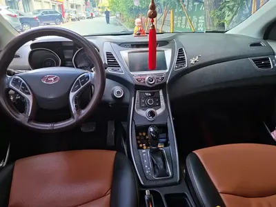 Hyundai Elantra Langdong 2015, 133300 км, за 28500 CNY - фото 12