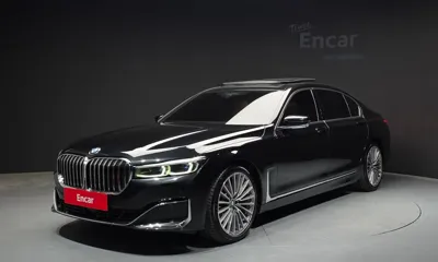 BMW 7-Series · 2021 год