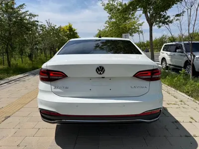 Volkswagen Lavida 2023, 45000 км, за 83800 CNY - фото 8