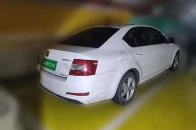 Skoda Octavia 2015, 26800 км, за 28130 CNY - фото 6