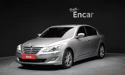 Hyundai Genesis · 2012 год