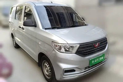 Wuling Hongguang V 2019, 73300 км, за 46035.85 CNY - фото 3