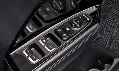 Kia Niro 2018, 151086 км, за 11200000 KRW - фото 19