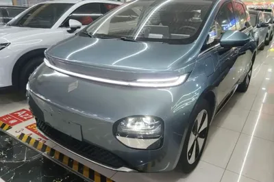Baojun Cloud · 2023 год