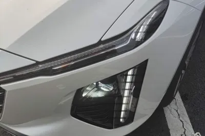 Cadillac GT4 2023, 8300 км, за 137092.26 CNY - фото 8