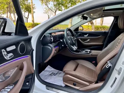 Mercedes-Benz E-Class 2018, 100000 км, за 125500 CNY - фото 4