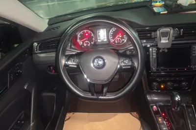 Volkswagen Passat 2017, 78700 км, за 73633.67 CNY - фото 7