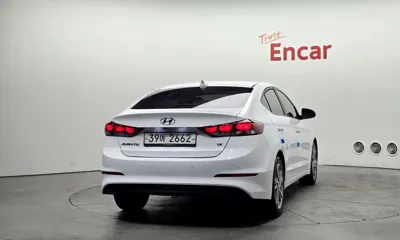 Hyundai Avante 2018, 66143 км, за 13000000 KRW