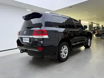Toyota Land Cruiser 2019, 71000 км, за 447000 CNY
