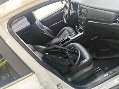 Roewe RX5 2017, 95000 км, за 25700 CNY - фото 25