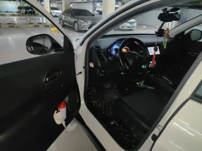 Honda Vezel 2017, 113500 км, за 60935.17 CNY - фото 13