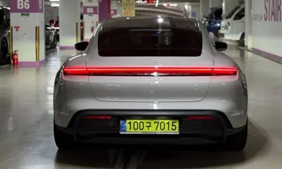 Porsche Taycan 2025, 11500 км, за 183890000 KRW