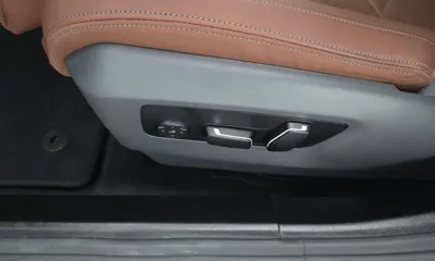 BMW 5-Series 2025, 9060 км, за 87800000 KRW - фото 30
