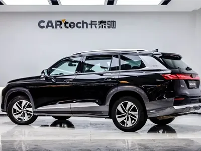 Audi Q6 2024, 61100 км, за 238000 CNY