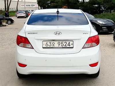 Hyundai Accent 2014, 74134 км, за 5990000 KRW - фото 4
