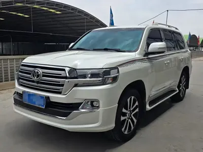 Toyota Land Cruiser · 2020 год