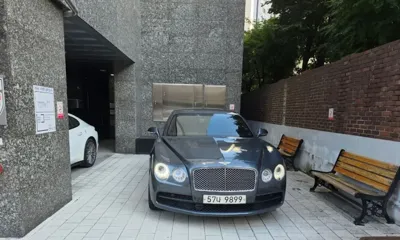 Bentley Flying Spur 2018, 67500 км, за 57500000 KRW