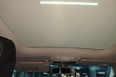 Mercedes-Benz C-Class 2017, 65500 км, за 104037.58 CNY - фото 15