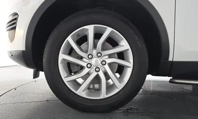 Land Rover Discovery Sport 2017, 100016 км, за 10900000 KRW - фото 5