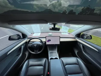 Tesla Model Y 2021, 110000 км, за 125600 CNY - фото 9