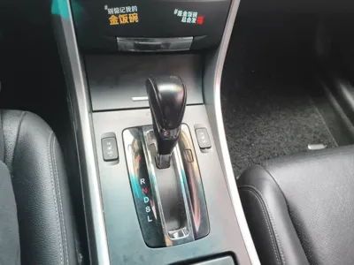 Honda Accord 2015, 134600 км, за 67422.26 CNY - фото 13