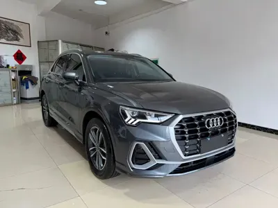 Audi Q3 2023, 10000 км, за 192000 CNY - фото 3