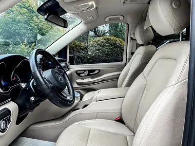 Mercedes-Benz V-Class 2021, 89000 км, за 220000 CNY - фото 4