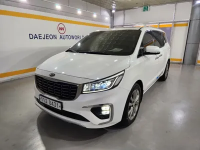Kia Canival · 2019 год
